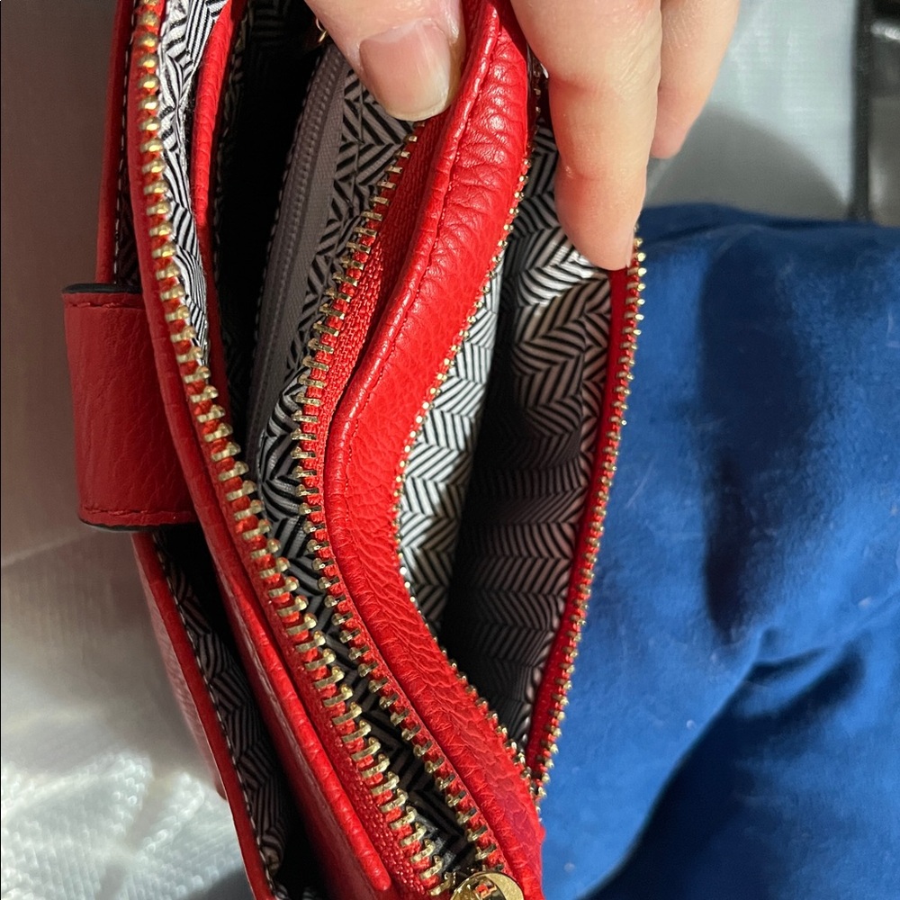 New vegan red bag, cross body - Picture 9 of 11